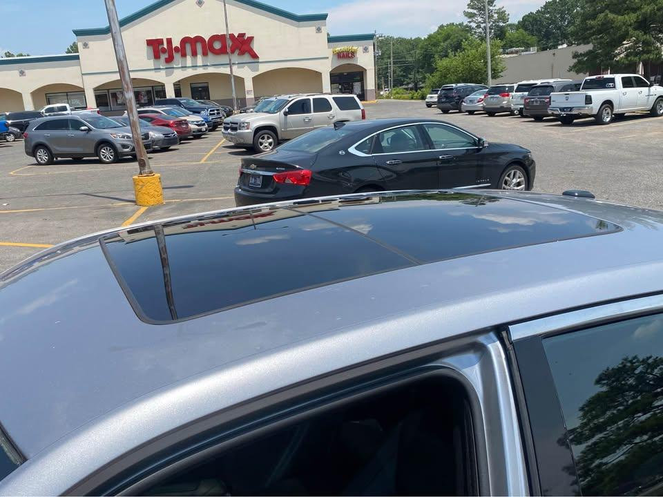 2014 Chrysler 300 Base photo 8