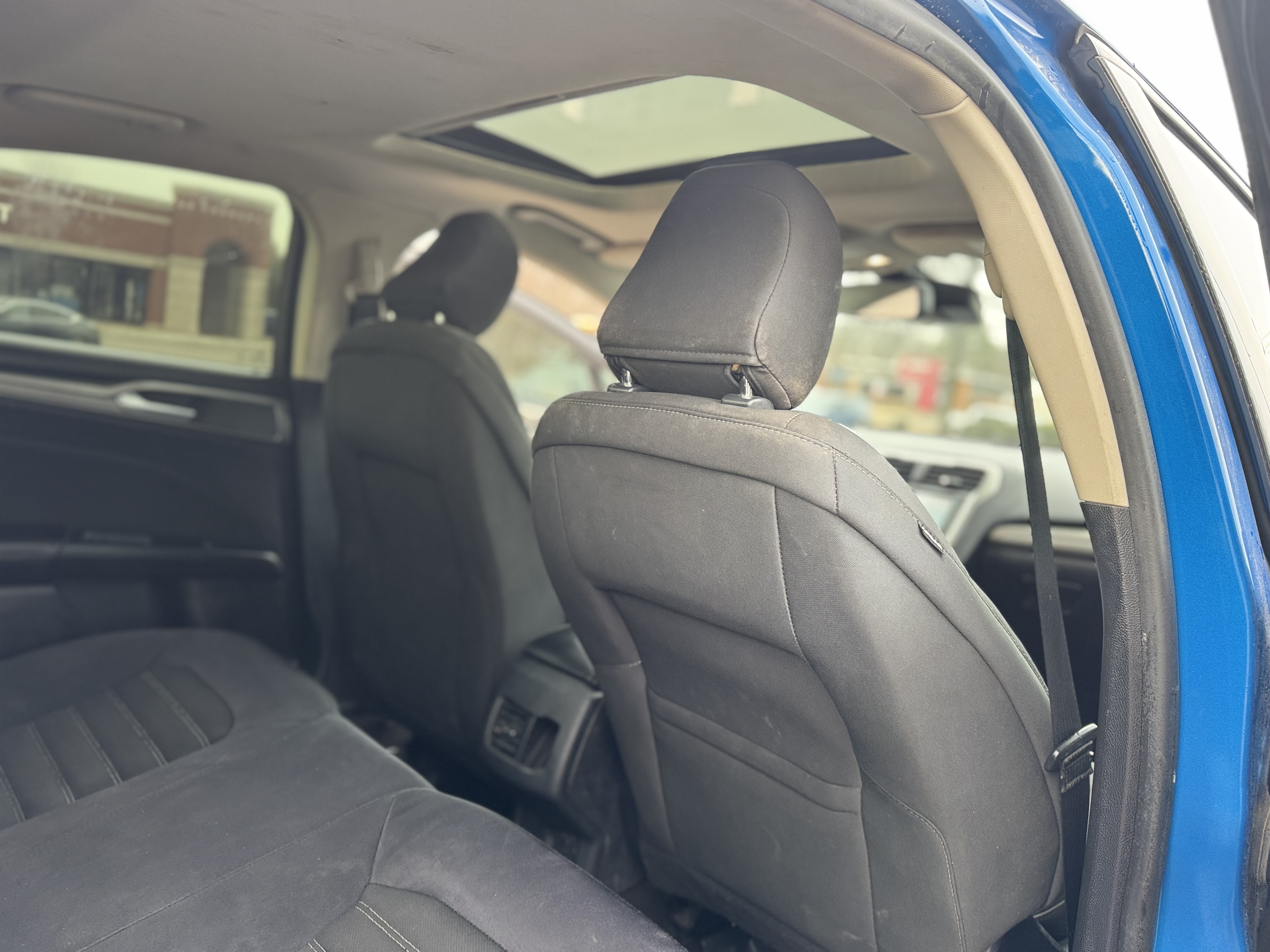 2020 Ford Fusion SE photo 15