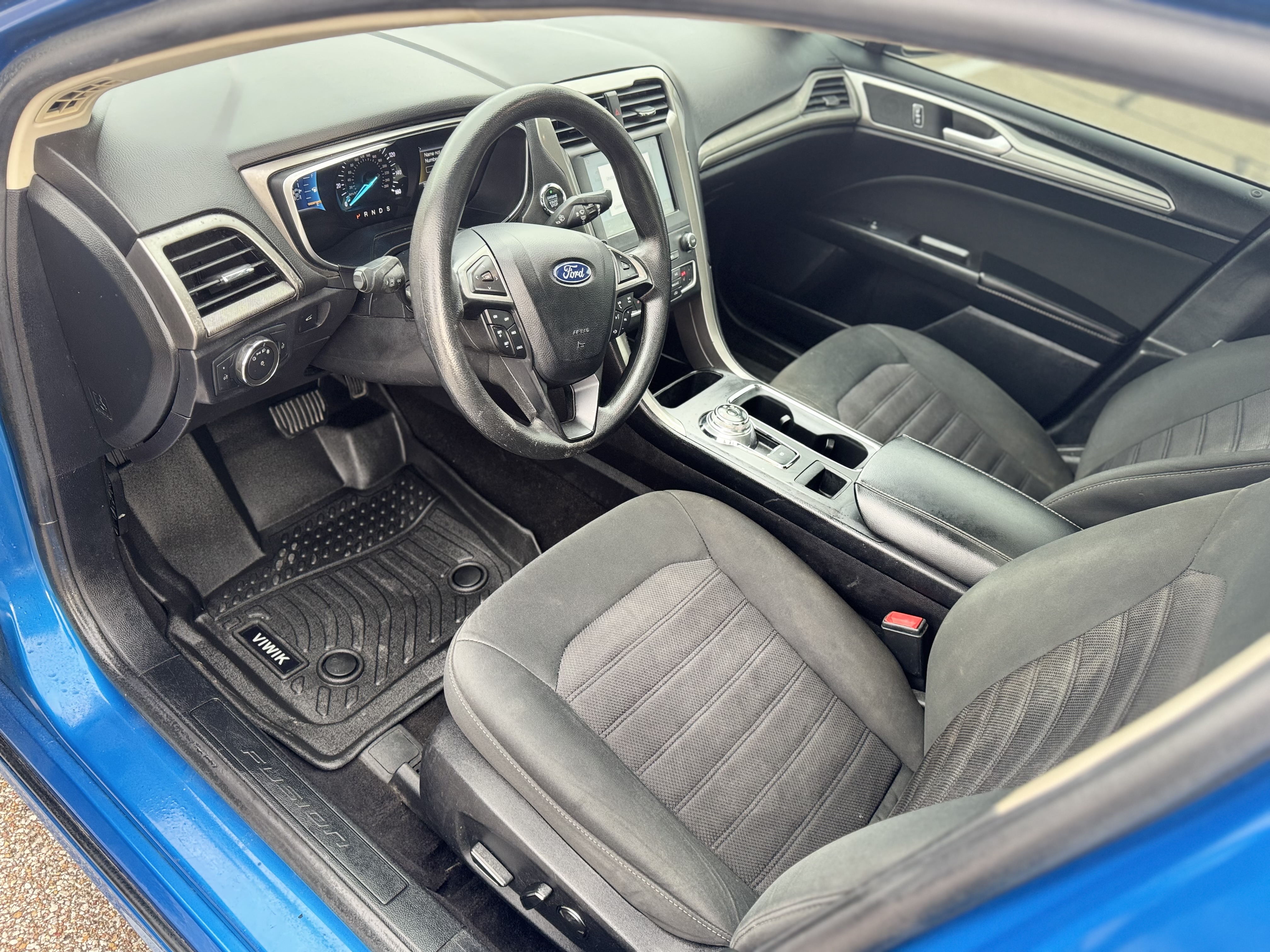 2020 Ford Fusion SE photo 10