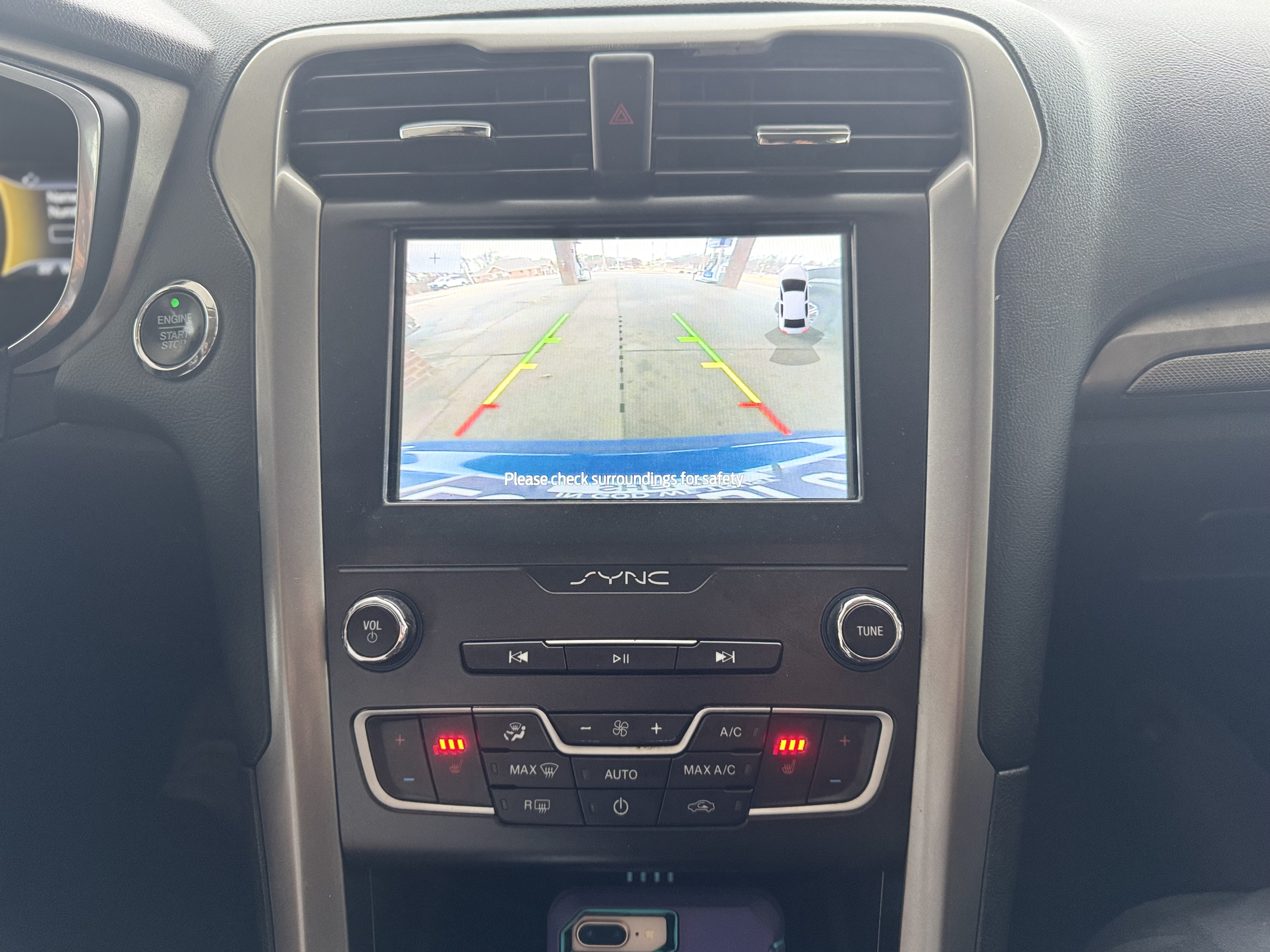 2020 Ford Fusion SE photo 19
