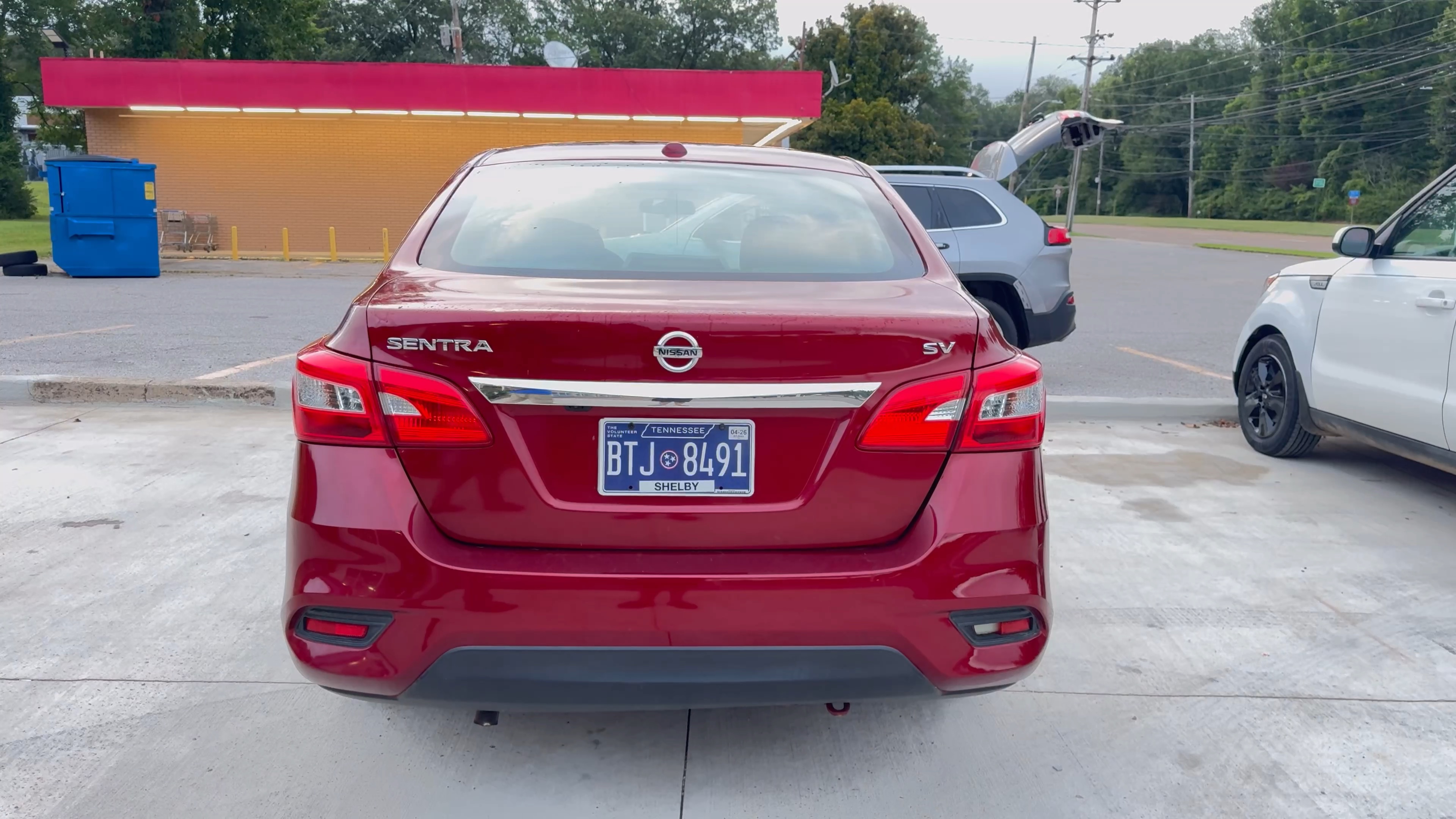 2020 Toyota Corolla LE photo 2