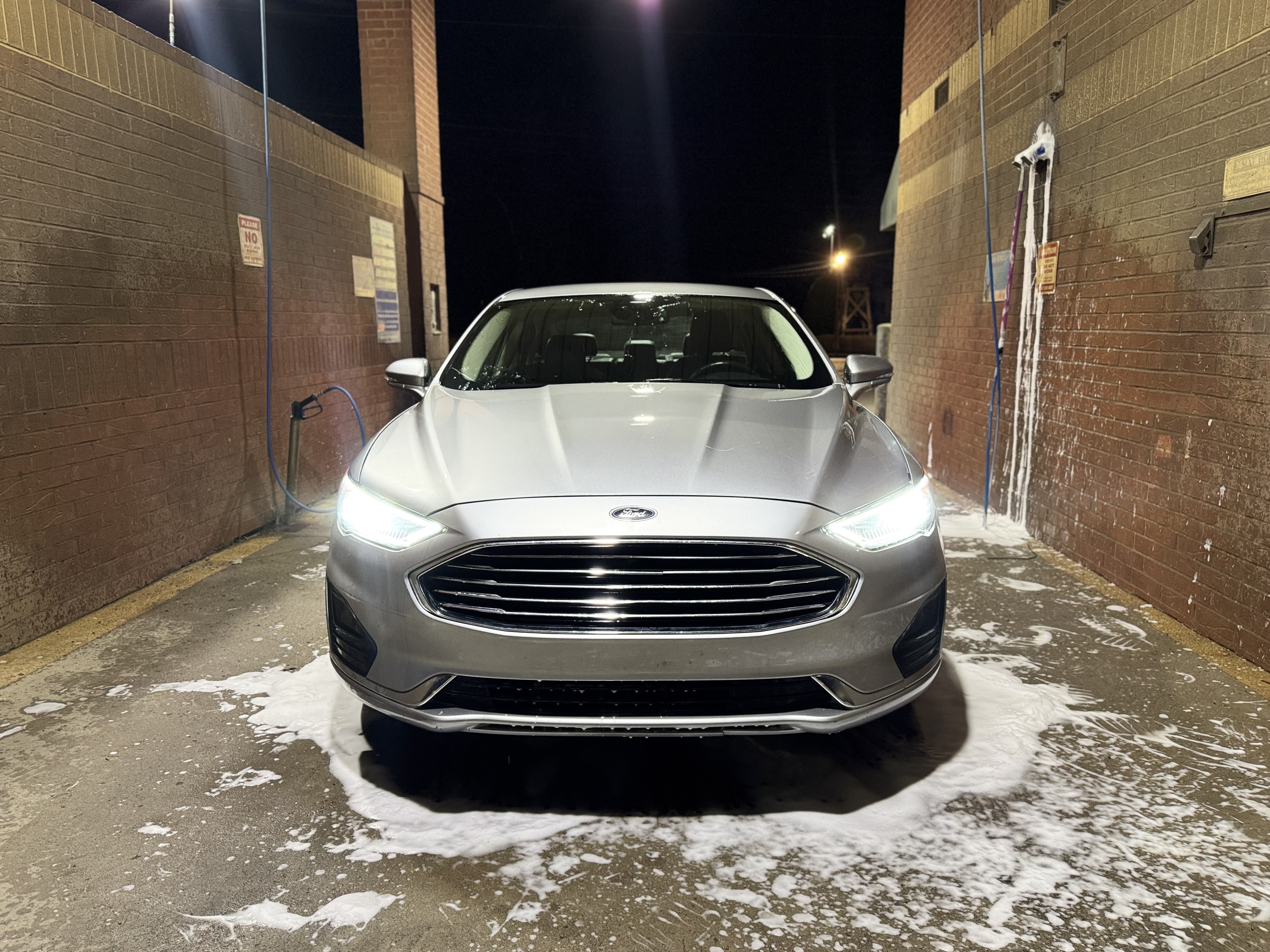 2020 Ford Fusion SEL photo 2