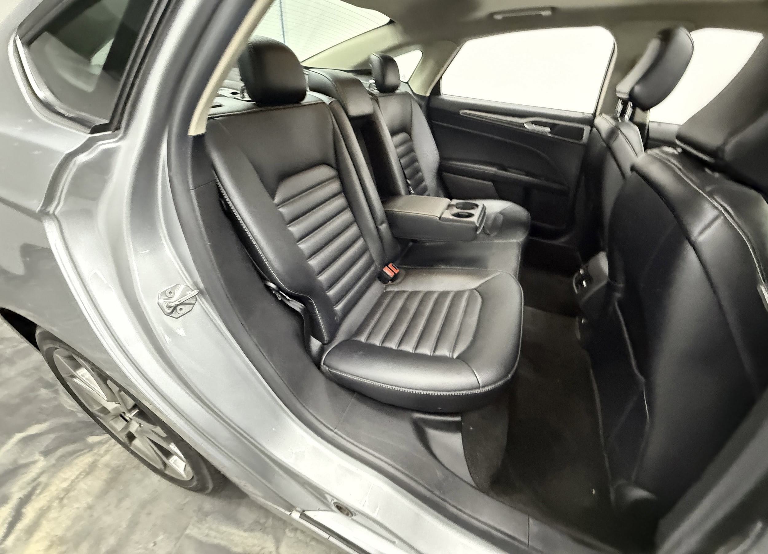 2020 Ford Fusion SEL photo 14