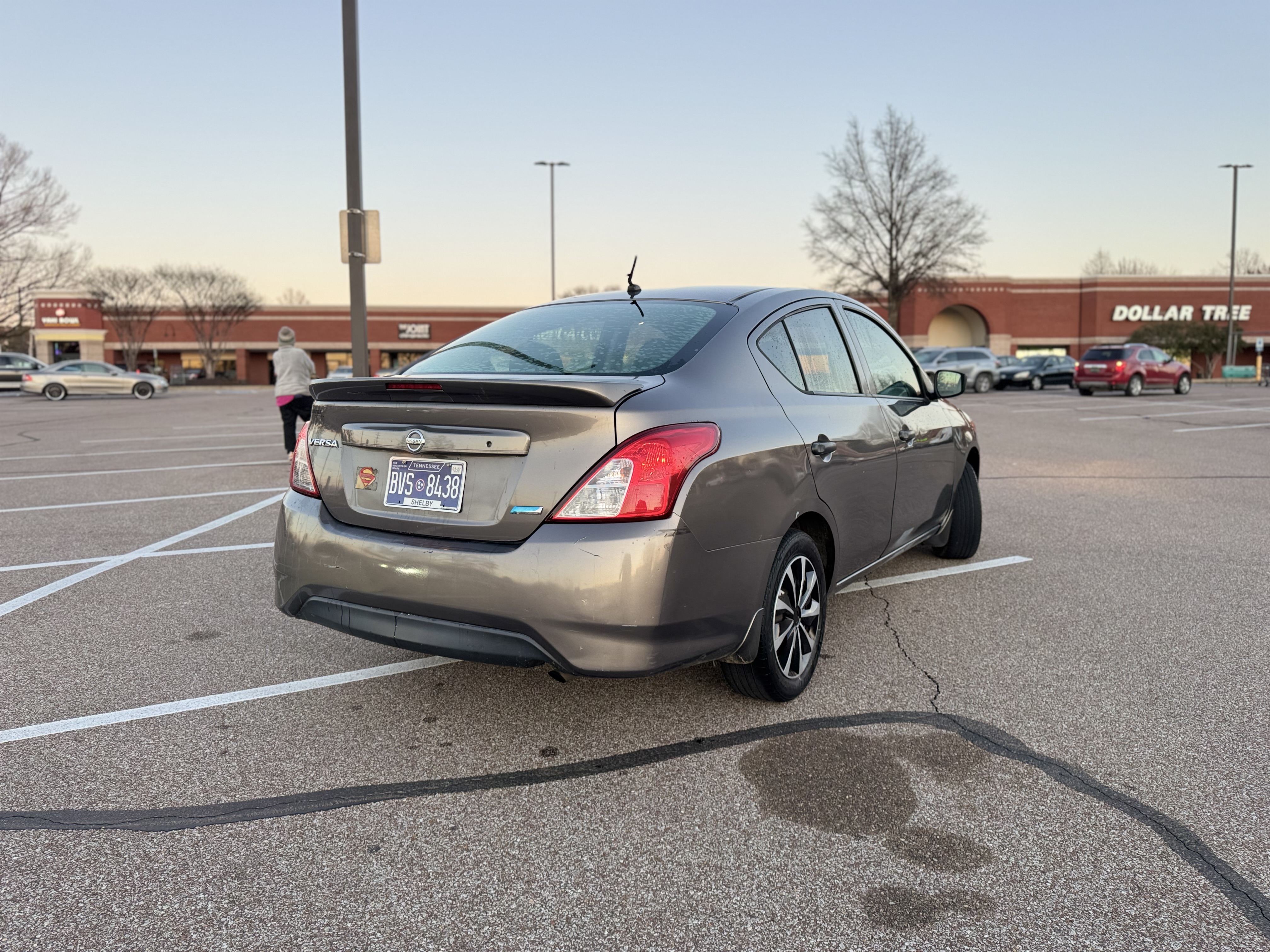 2016 Nissan Versa S Plus photo 4