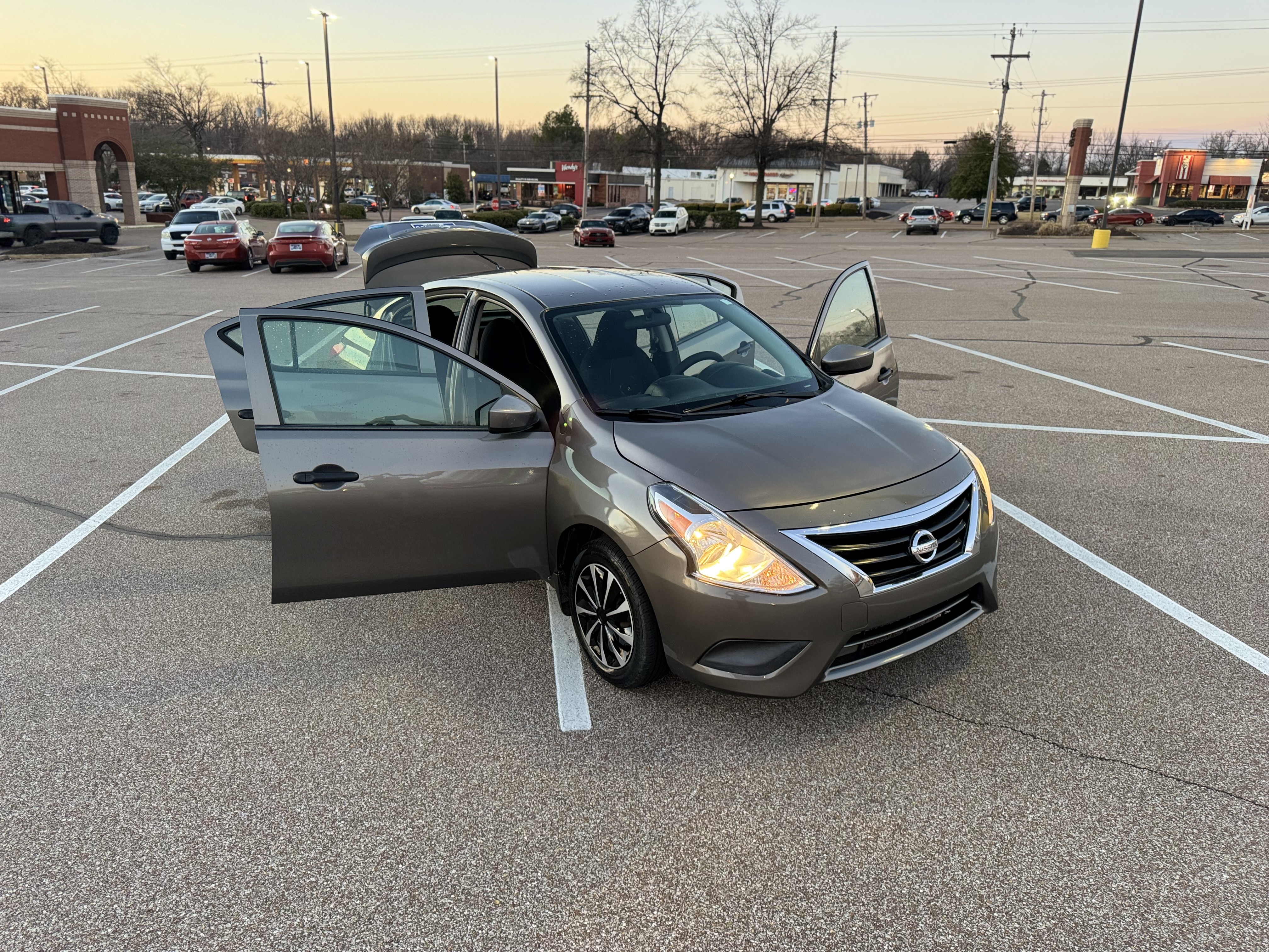 2016 Nissan Versa S Plus photo 21
