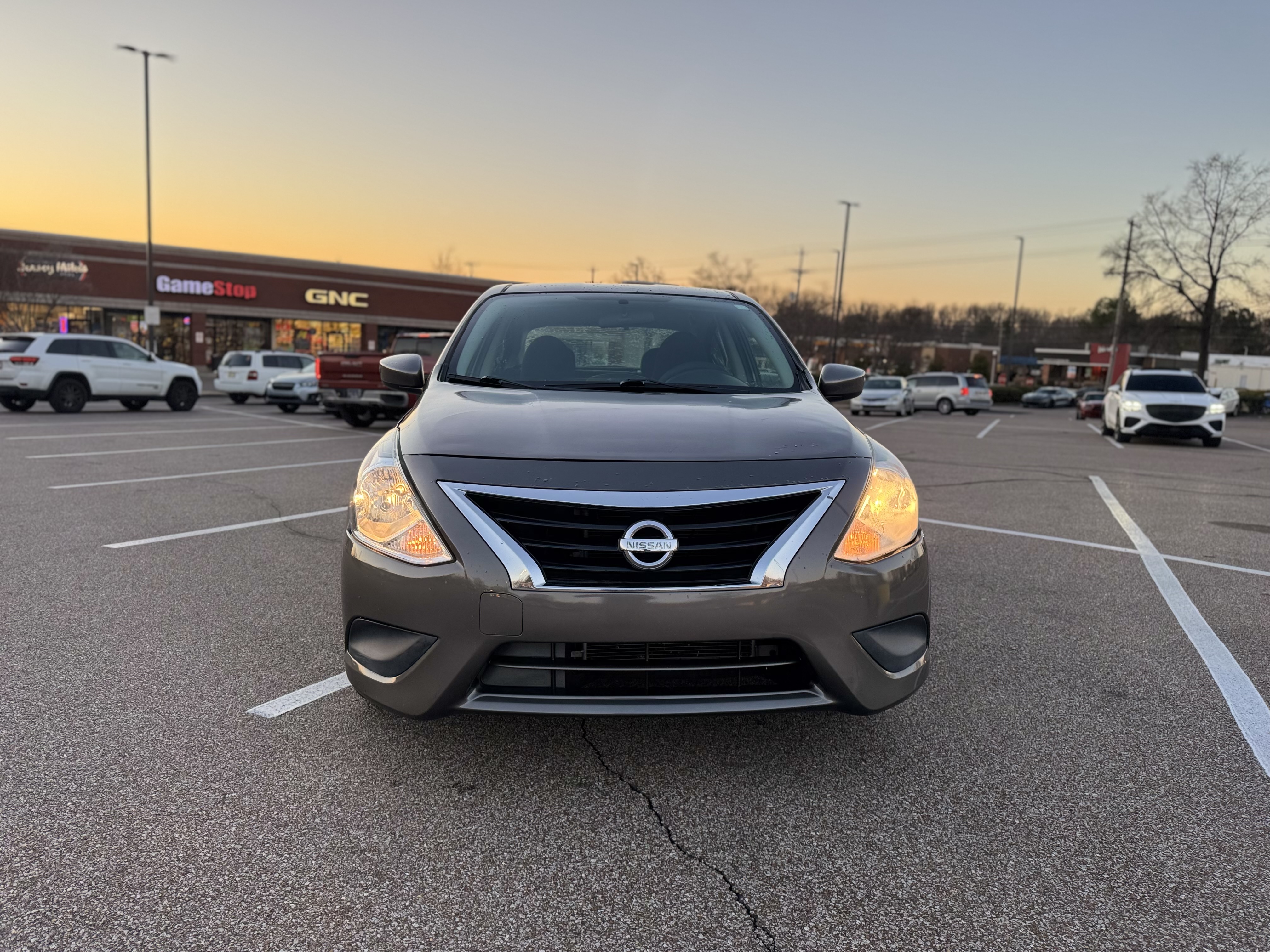 2016 Nissan Versa S Plus photo 2