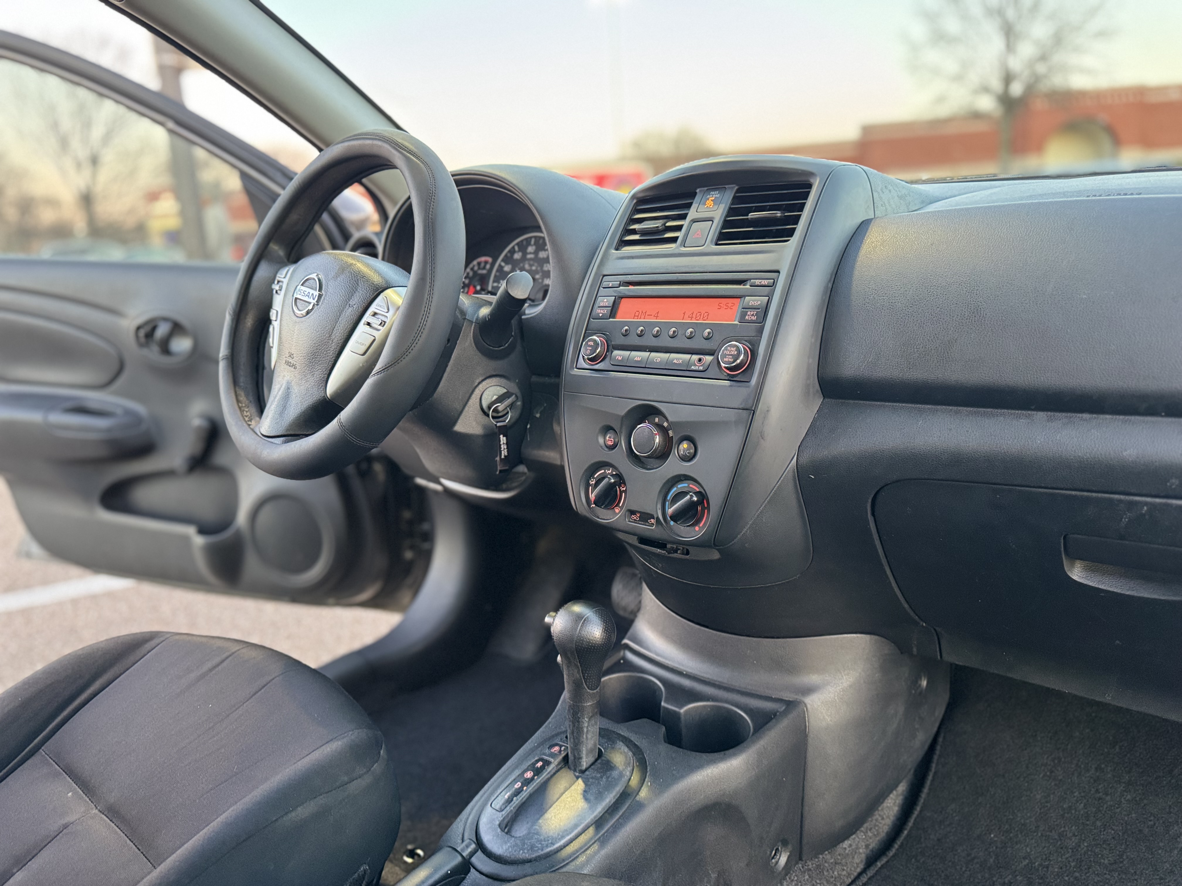 2016 Nissan Versa S Plus photo 16