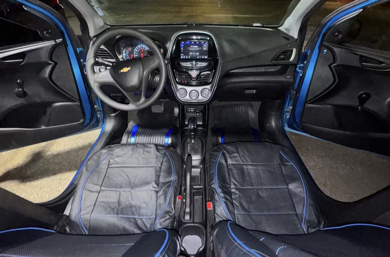 2021 Chevrolet Spark LS photo 7