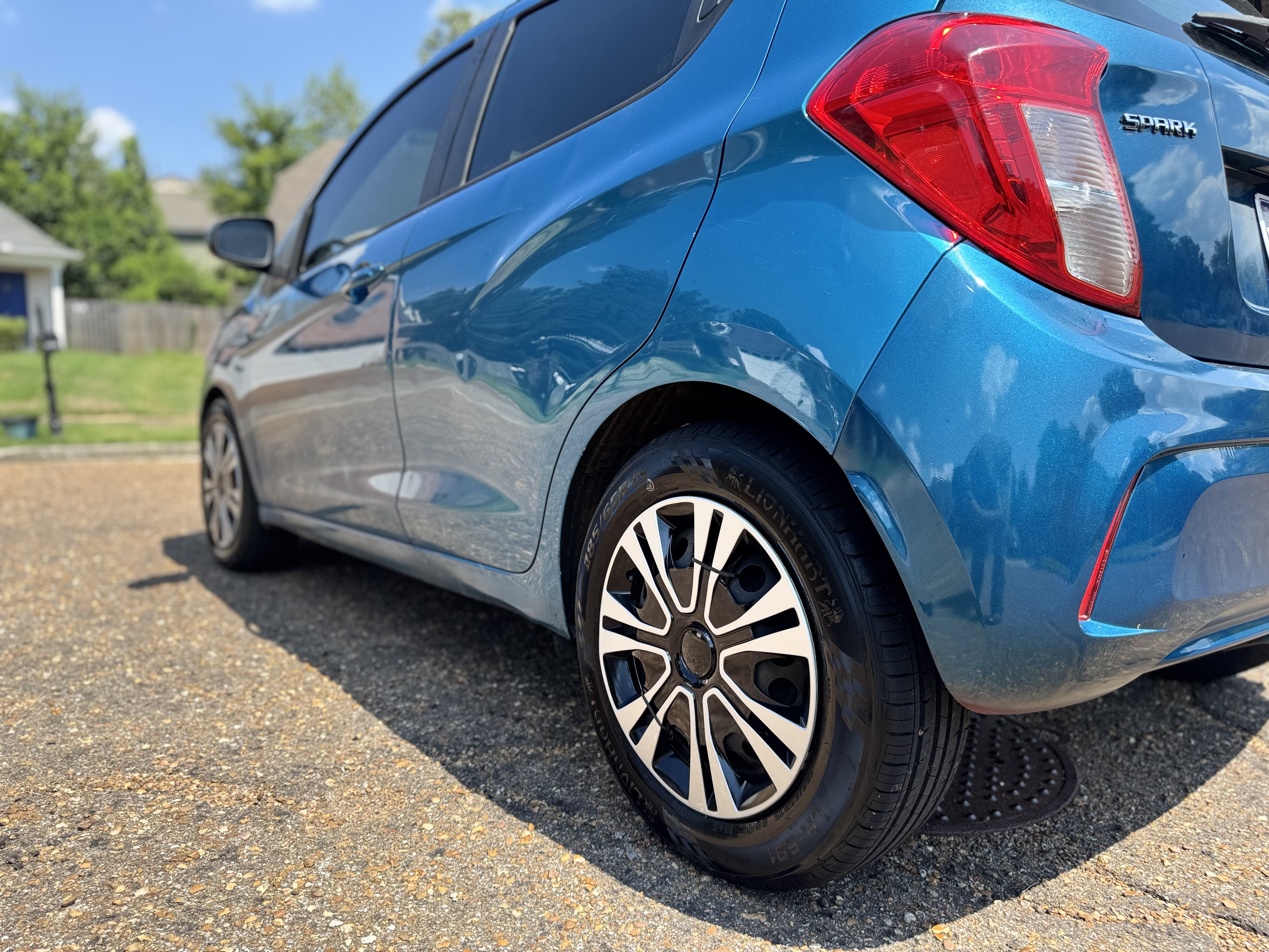 2021 Chevrolet Spark LS photo 16