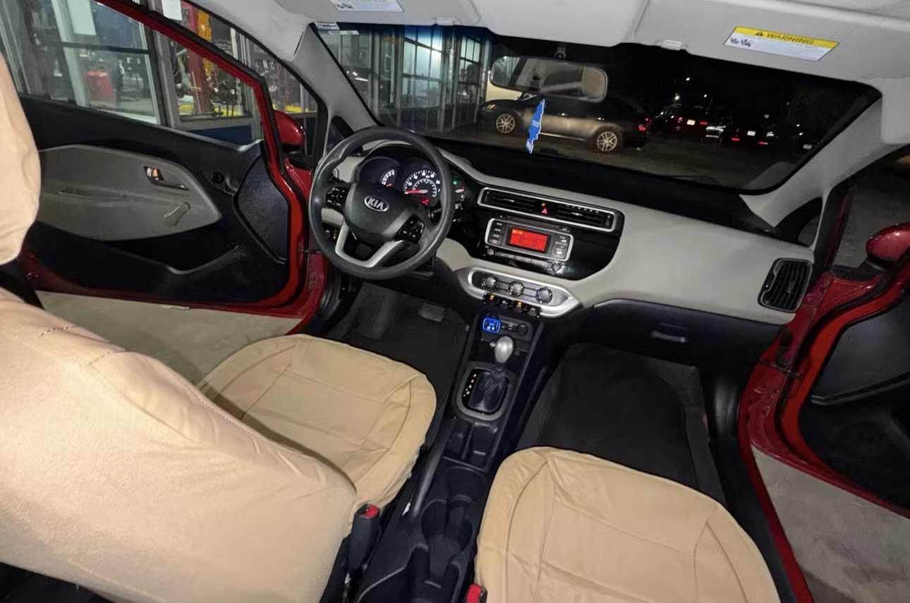 2017 Kia Rio LX photo 18