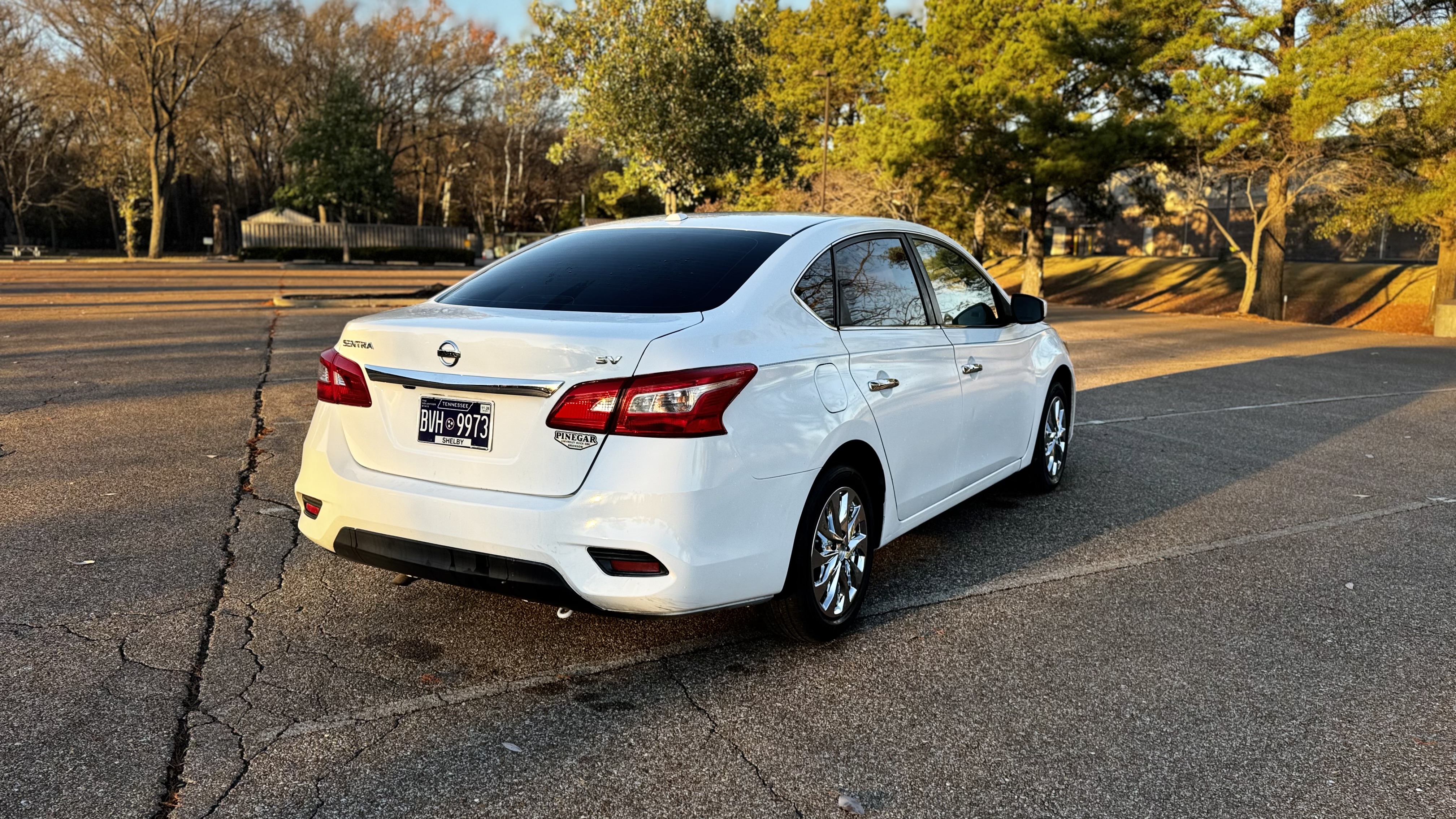 2019 Nissan Sentra SV photo 6