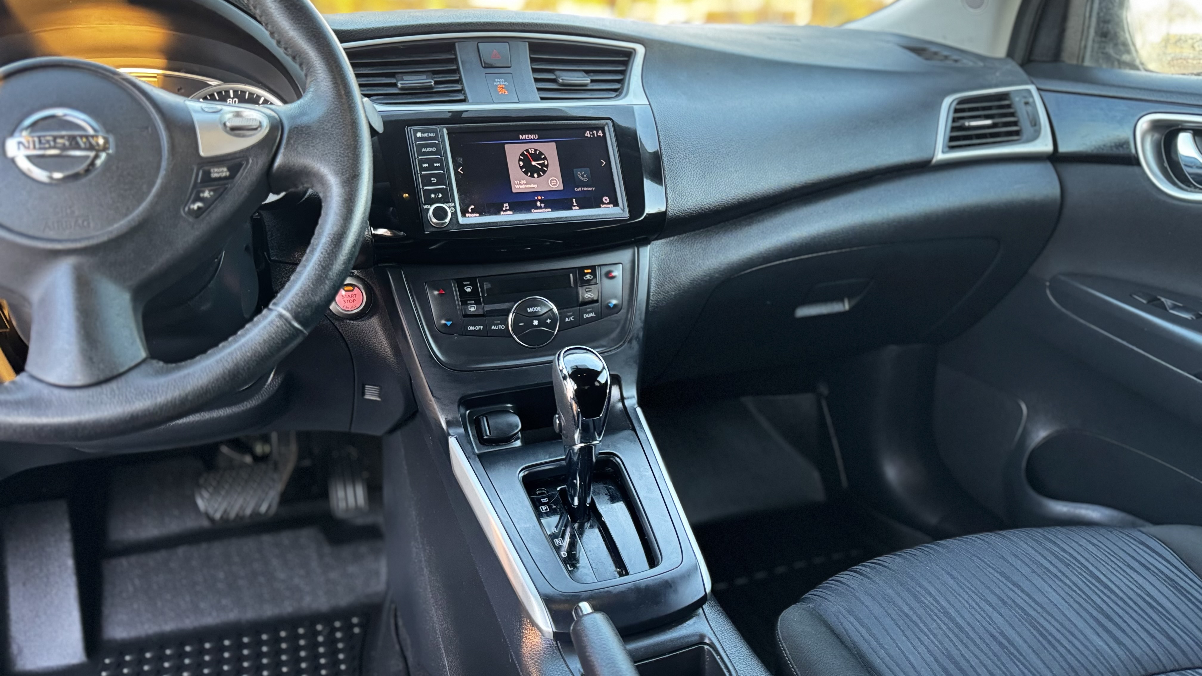 2019 Nissan Sentra SV photo 14