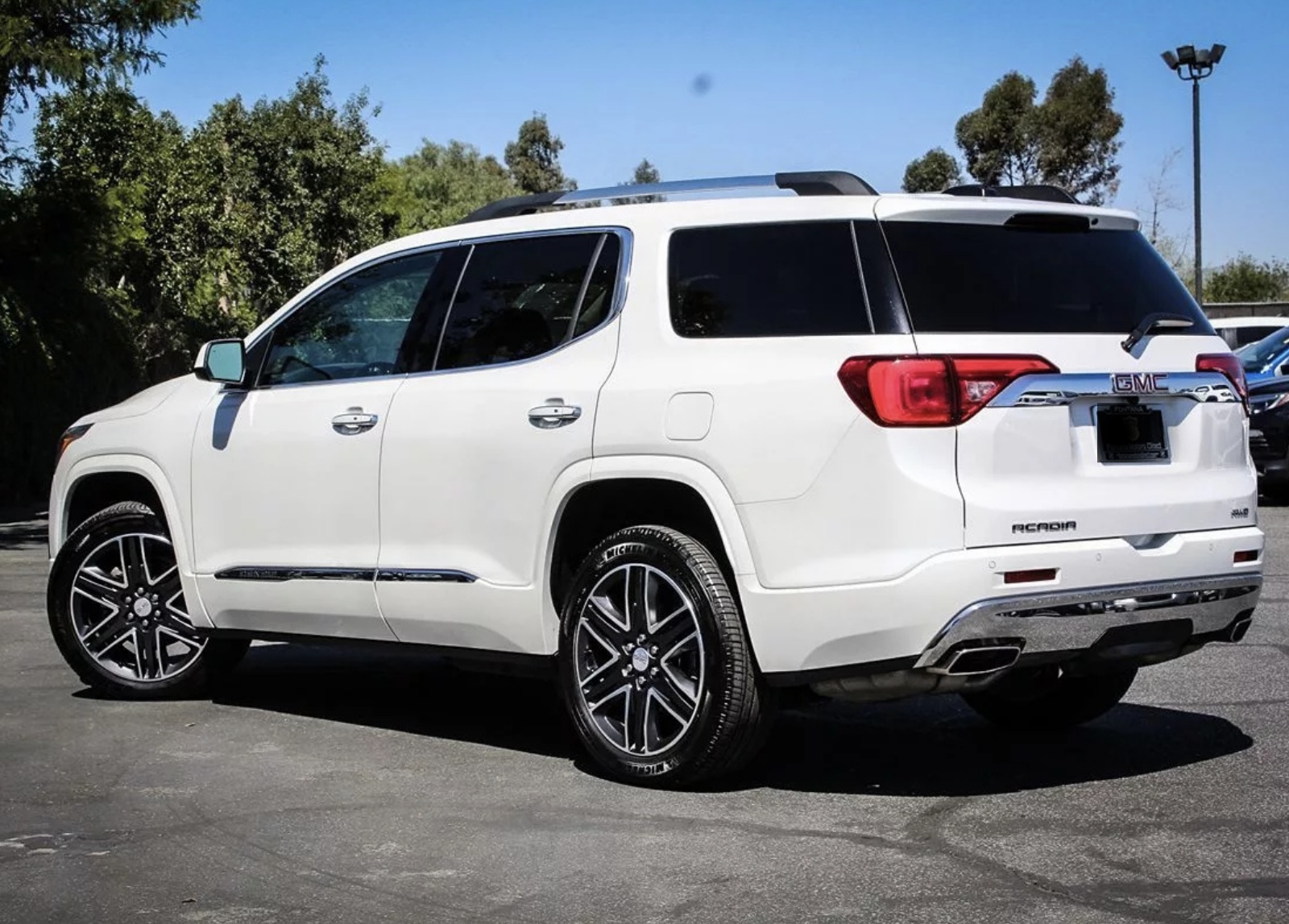 2017 GMC Acadia Denali photo 7