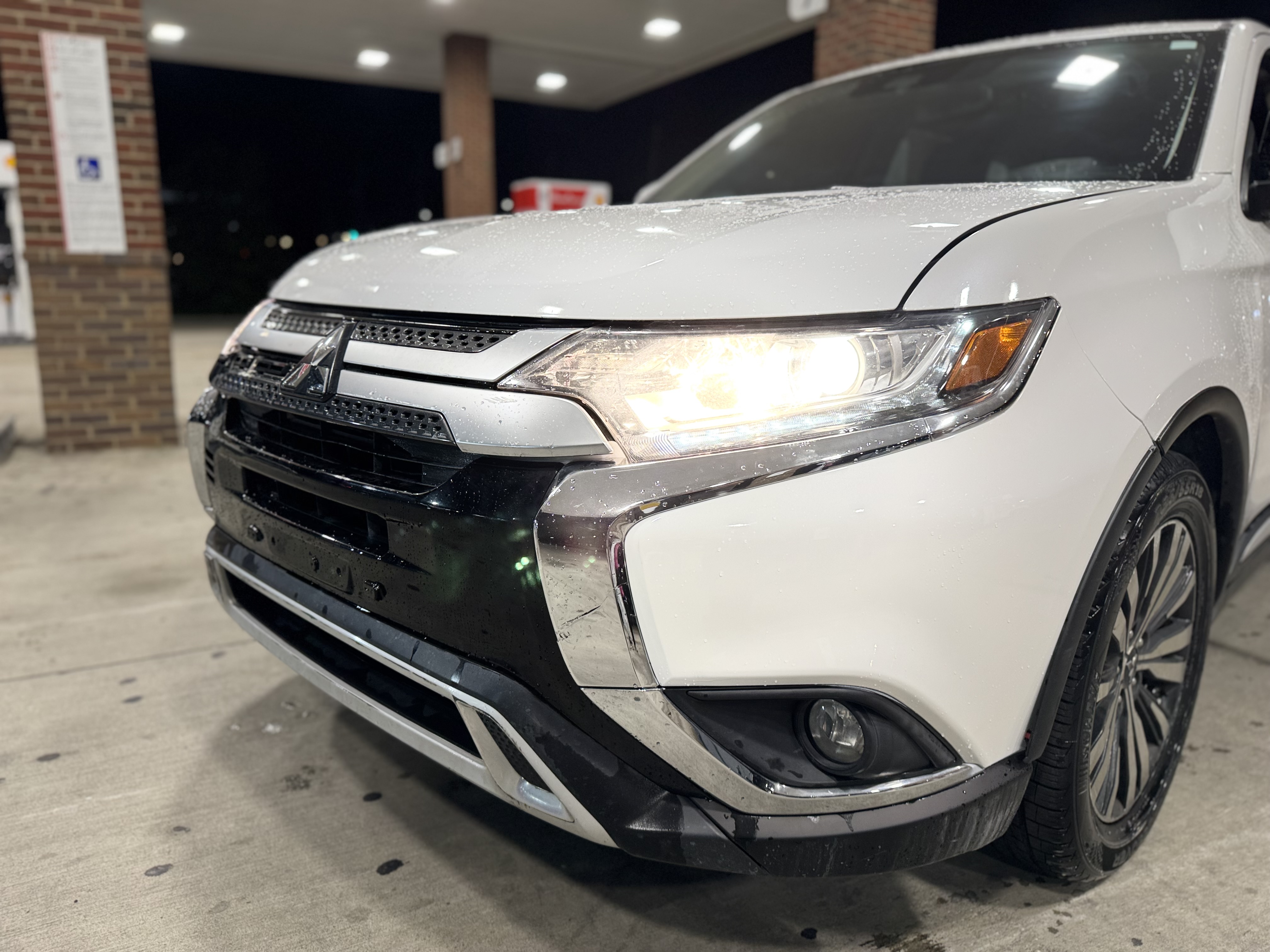 2020 Mitsubishi Outlander SE photo 10