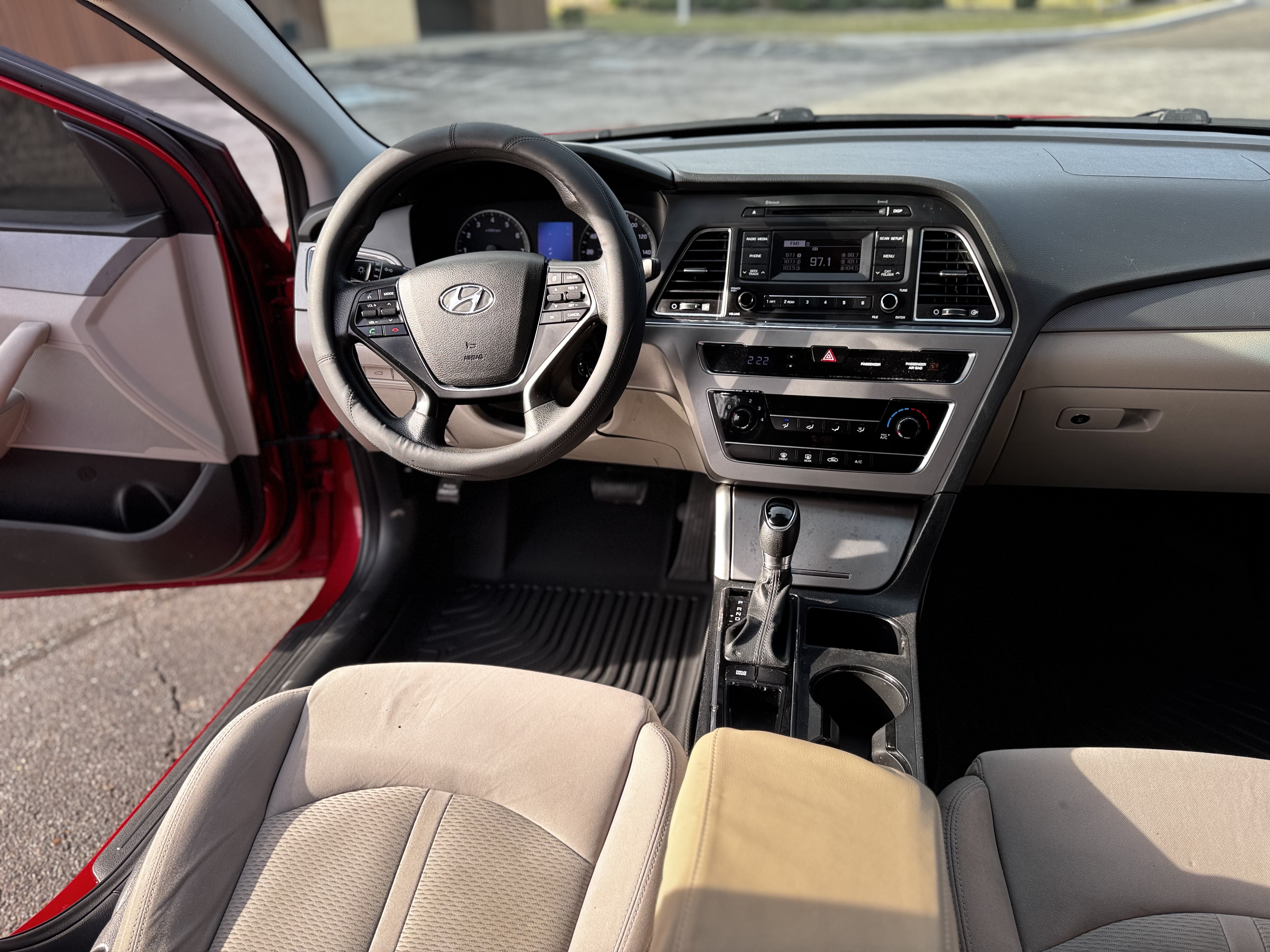 2017 Hyundai Sonata 2.4L photo 12