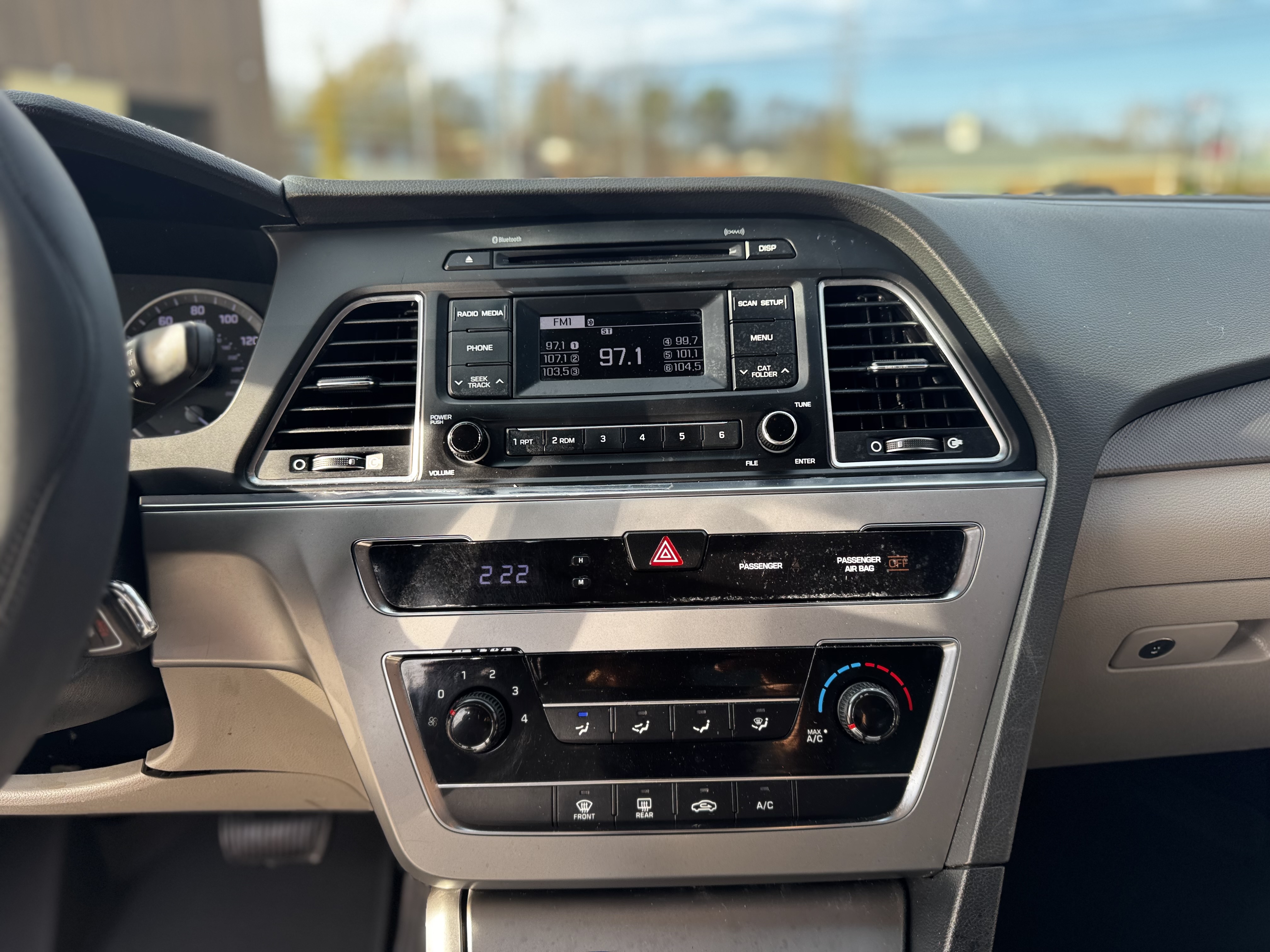 2017 Hyundai Sonata 2.4L photo 13