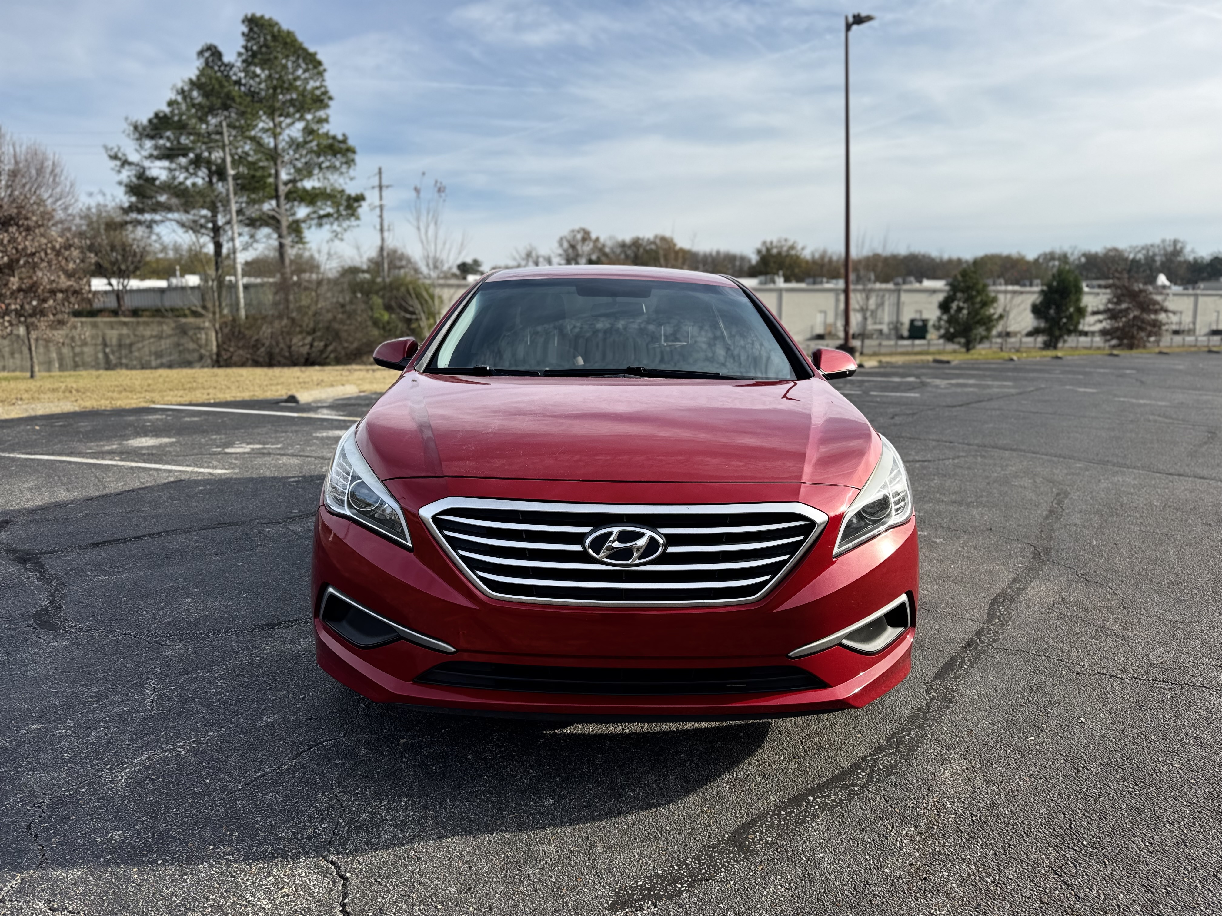 2017 Hyundai Sonata 2.4L photo 2