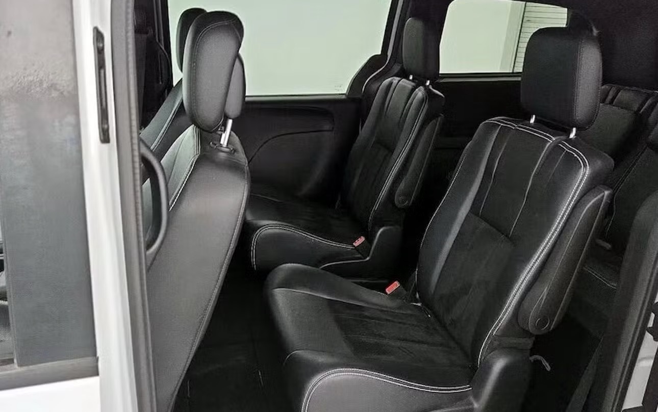 2017 Dodge Grand Caravan SXT photo 21