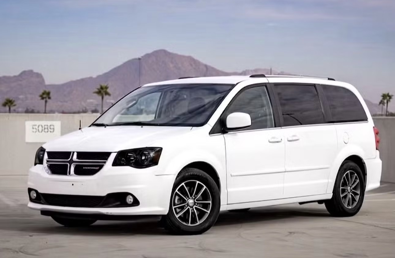 2017 Dodge Grand Caravan SXT available for $0 down week-by-week lease at NextDrive