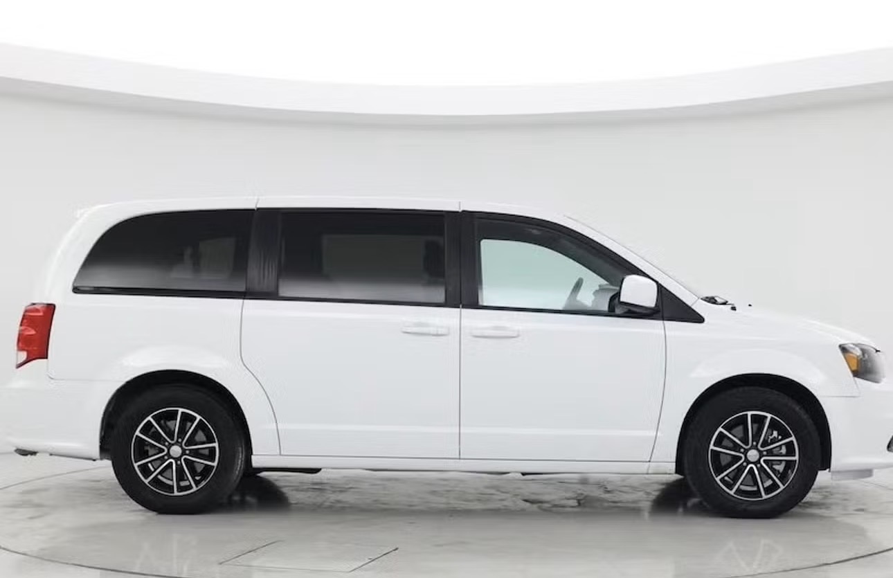 2017 Dodge Grand Caravan SXT photo 9