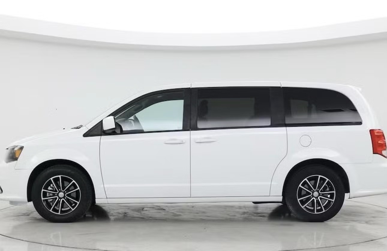 2017 Dodge Grand Caravan SXT photo 6