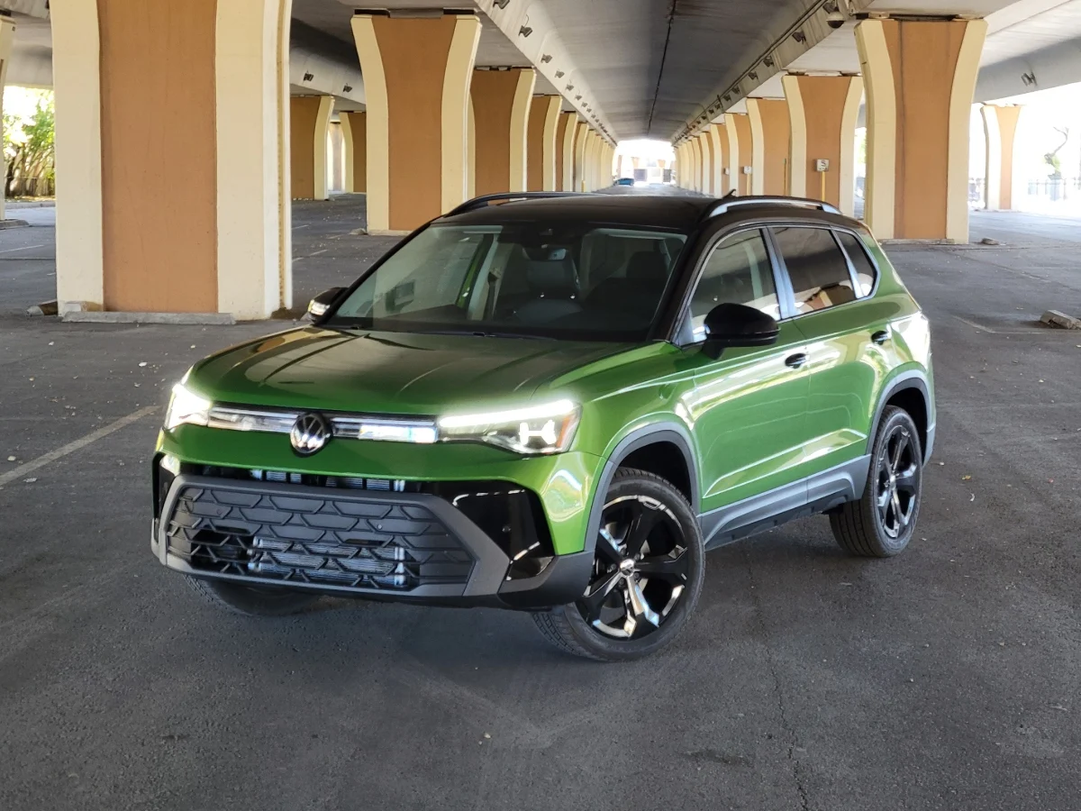 2025 Green 2025 Volkswagen Taos SE Black Edition — currently leased on contract