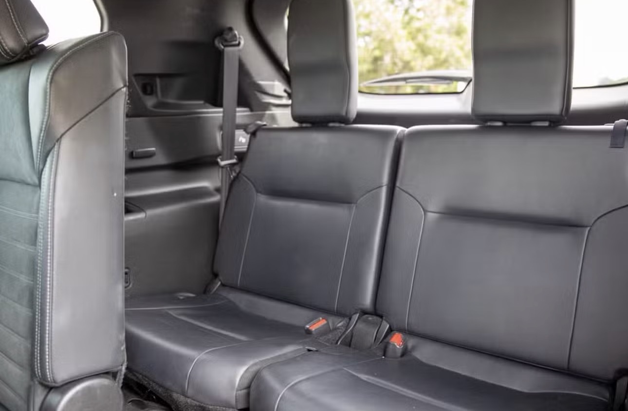 2024 Mitsubishi Outlander SE photo 10