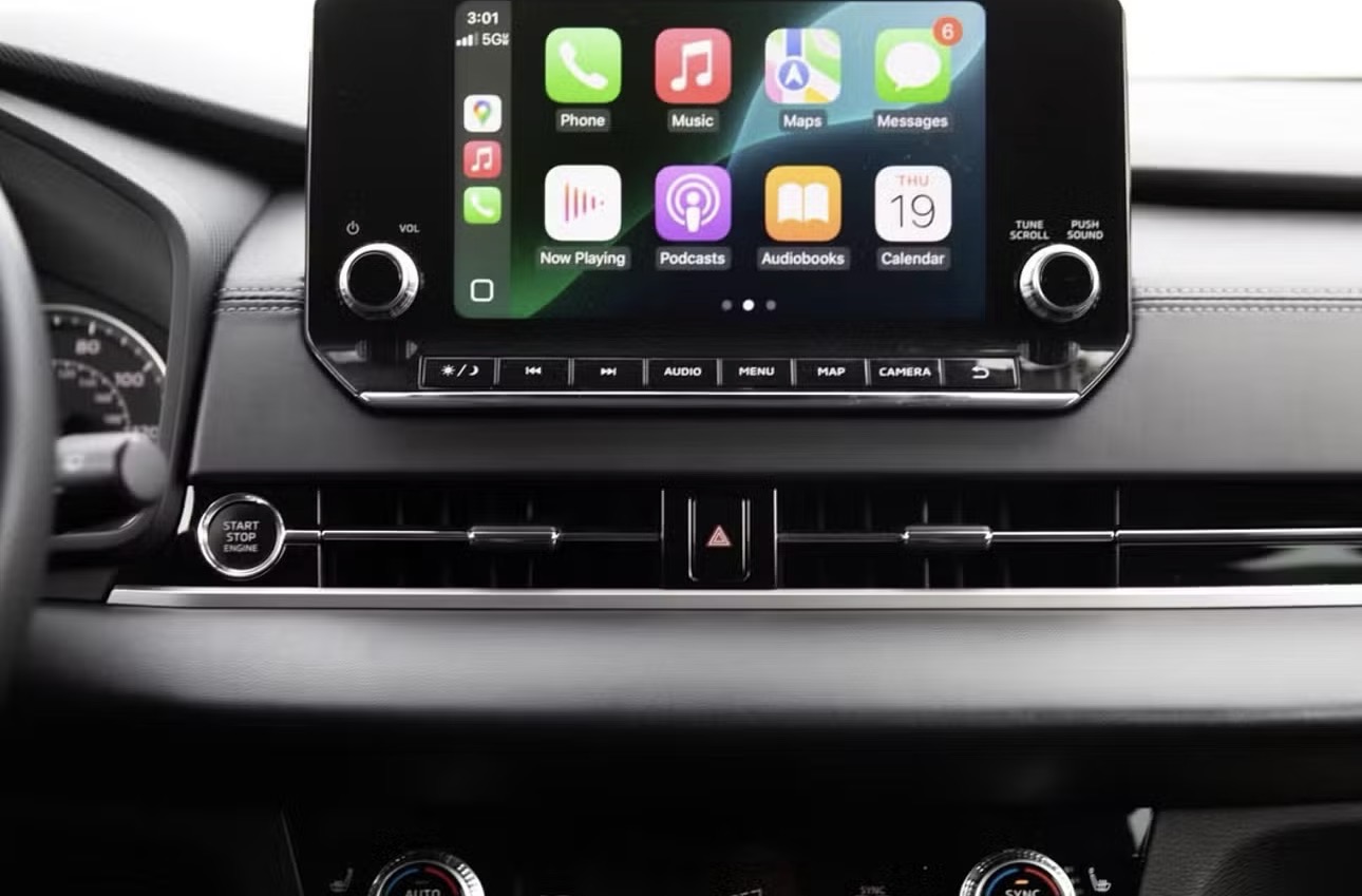 2024 Mitsubishi Outlander SE photo 18