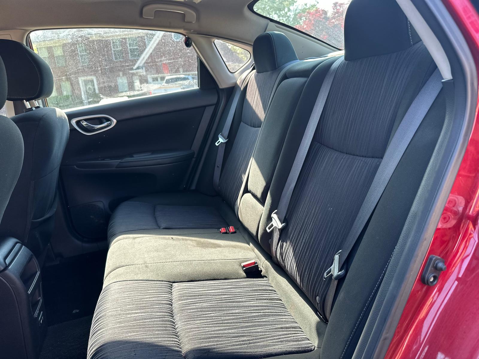 2019 Nissan Sentra SV photo 25