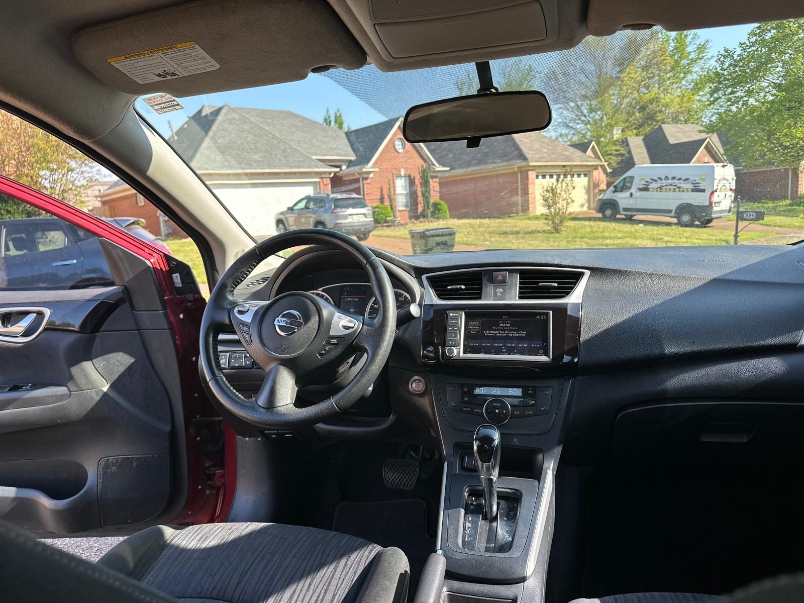 2019 Nissan Sentra SV photo 29