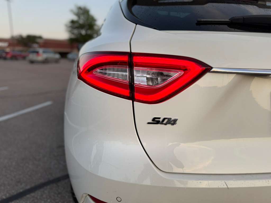 2018 Maserati Levante S GranSport photo 8