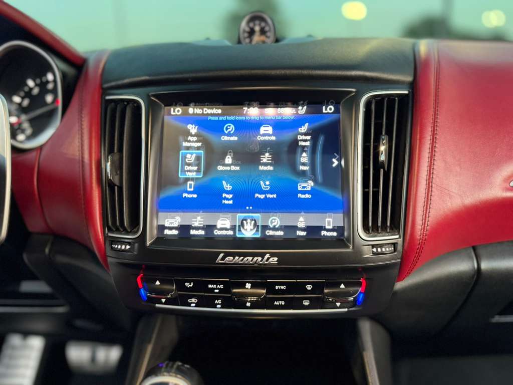 2018 Maserati Levante S GranSport photo 22