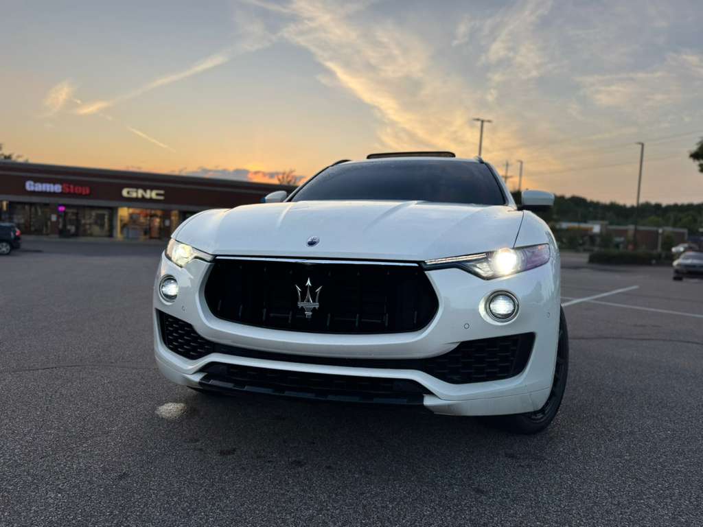 2018 Maserati Levante S GranSport photo 3