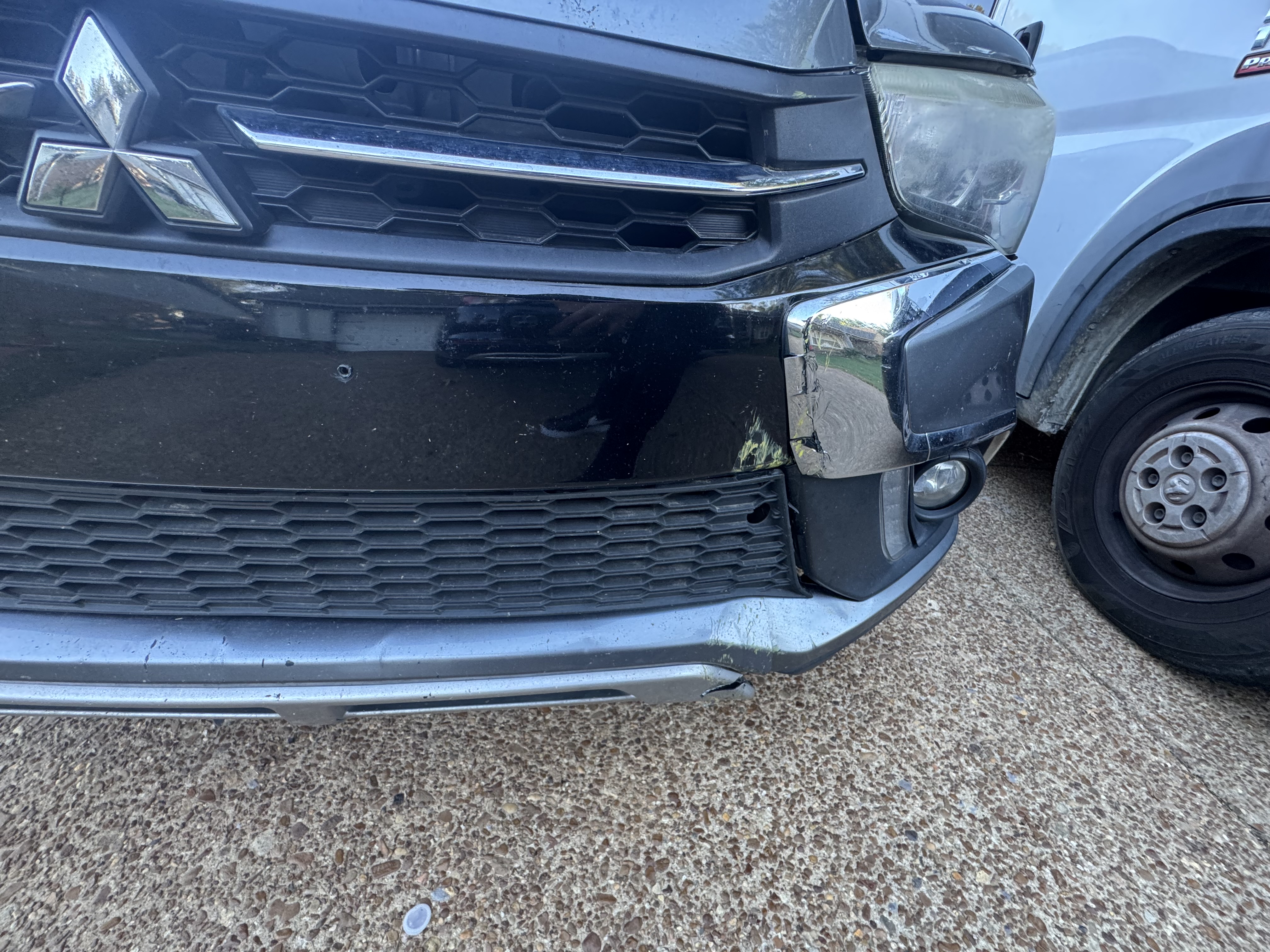 Grey 2018 Mitsubishi Outlander Sport SEL 2.4 photo 4