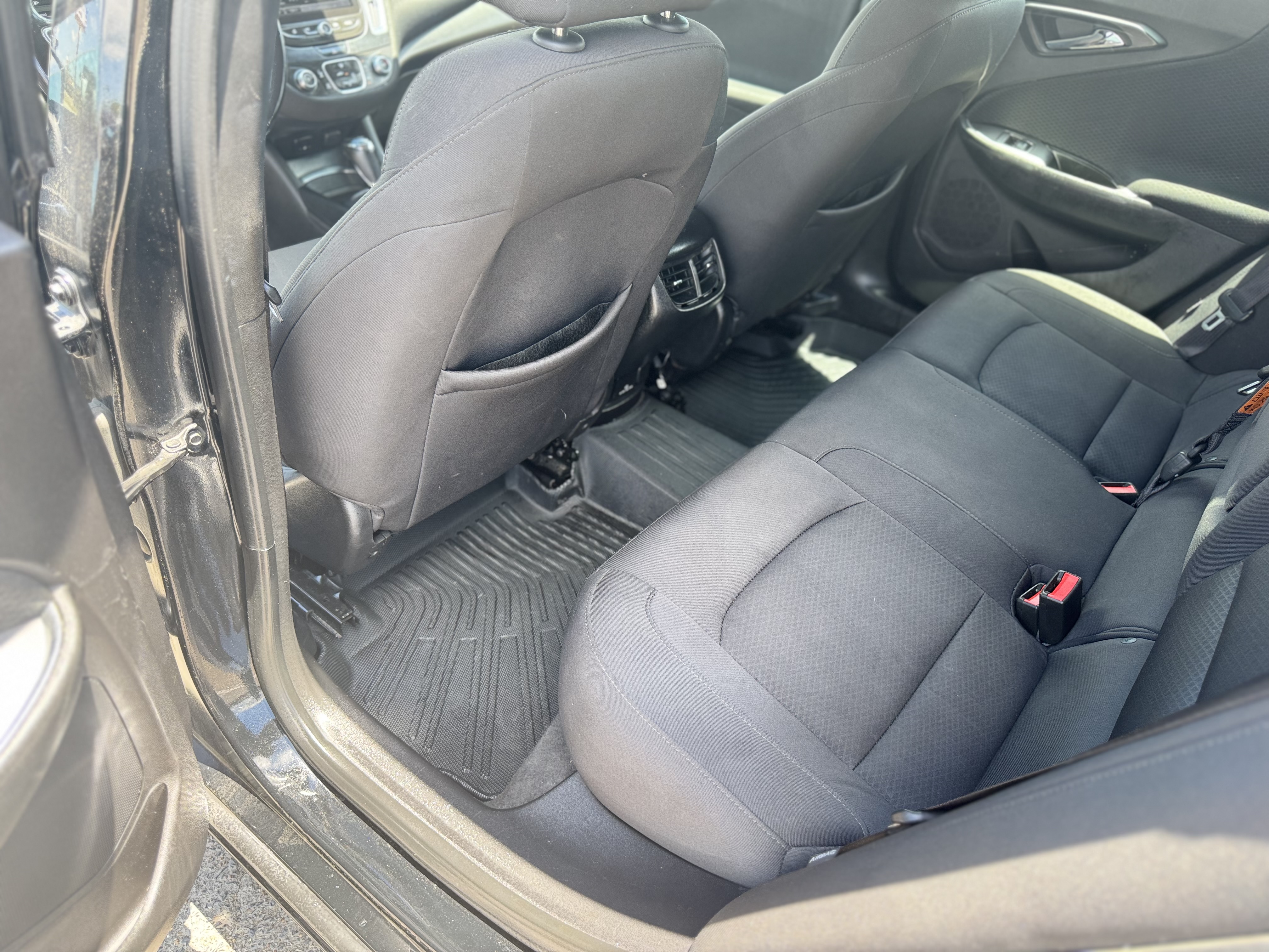 2018 Chevrolet Malibu LT photo 8