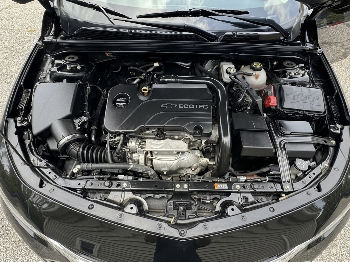 2018 Chevrolet Malibu LT photo 18